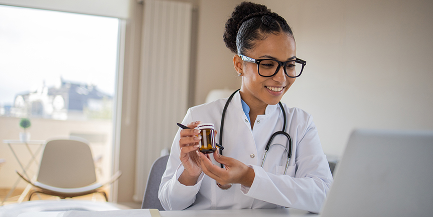 Physician suggesting a medication to a patient durning a Telehealth appointment